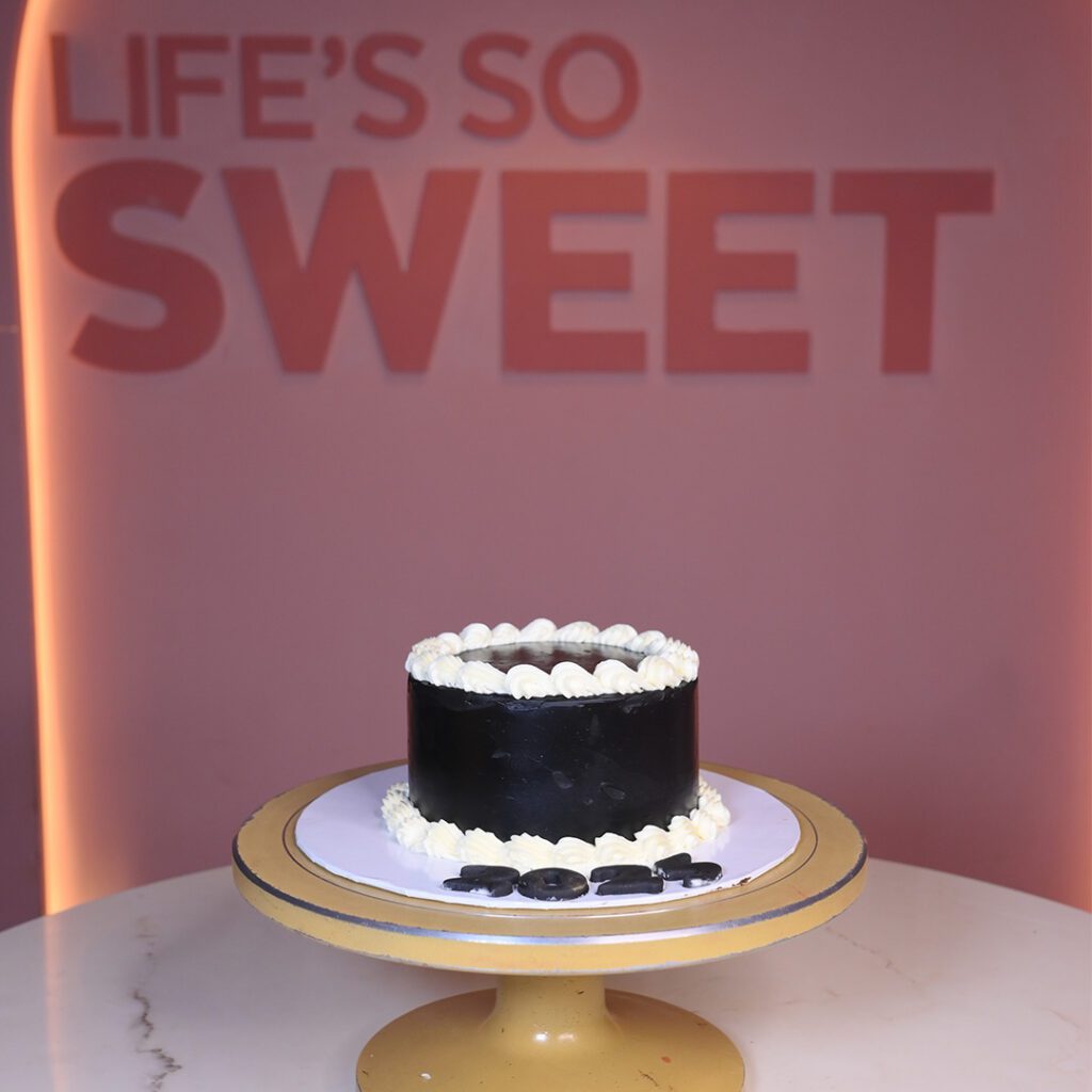 How Customized Cakes Are Made to Match Your Occasion